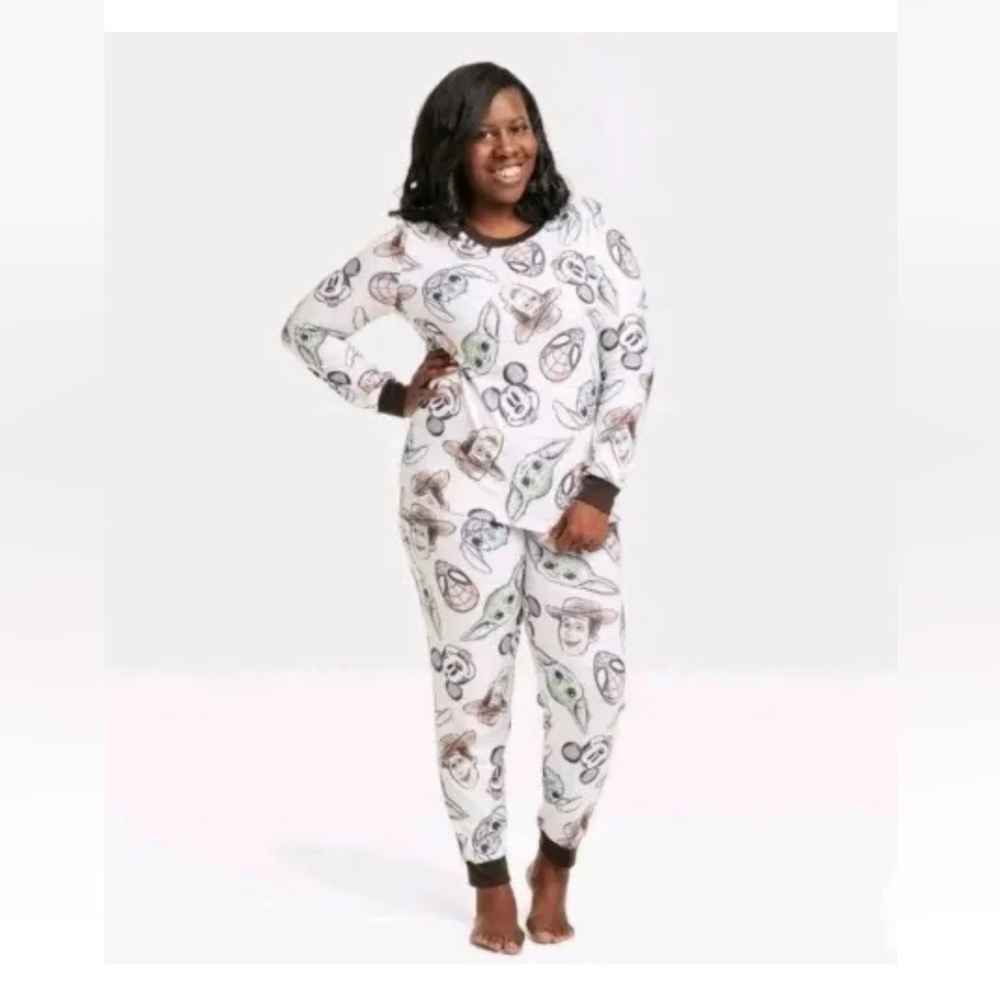 NWT Disney 100 Women’s 2 Piece Sleep Set Size Large